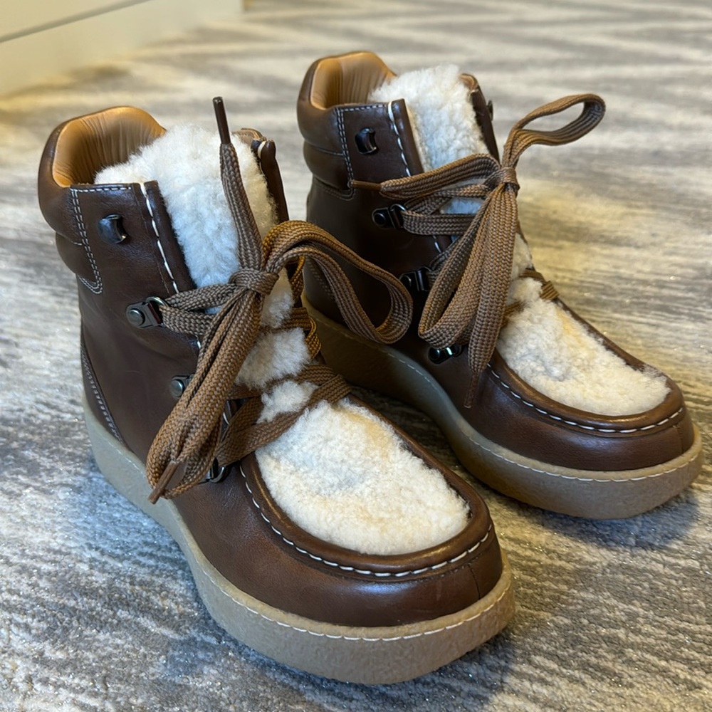 Isabel Marant boots! Brown leather with beige shirling fur. Size 35